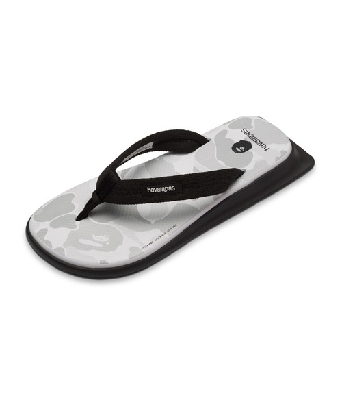 A BATHING APE（アベイシングエイプ）の「BAPE X HAVAIANAS