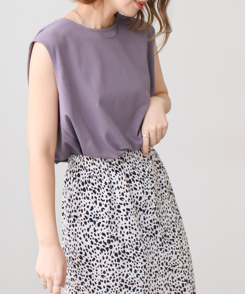 Social GIRL（ソーシャルガール）の「ノースリーブ チュニック Tシャツ トップス（Tシャツ/カットソー・レディース・オフホワイト/チャコール/テラコッタ/グレイッシュベージュ/ブラック/グリーン/モカ/ワイン/パープル/グレー/ネイビー・M）」の10枚目の写真