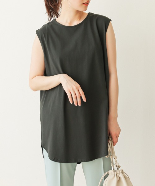 Social GIRL（ソーシャルガール）の「ノースリーブ チュニック Tシャツ トップス（Tシャツ/カットソー・レディース・オフホワイト/チャコール/テラコッタ/グレイッシュベージュ/ブラック/グリーン/モカ/ワイン/パープル/グレー/ネイビー・M）」の4枚目の写真