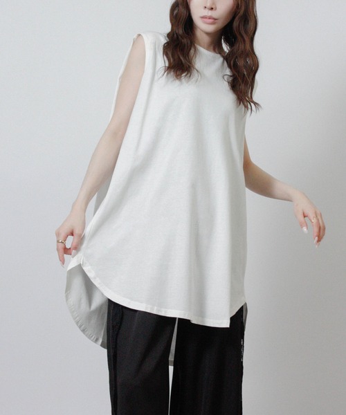 Social GIRL(ソーシャルガール)の「ノースリーブ チュニック Tシャツ トップス(Tシャツ/カットソー・レディース・オフホワイト/チャコール/テラコッタ/グレイッシュベージュ/ブラック/グリーン/モカ/ワイン/パープル/グレー/ネイビー・M)」の14枚目の写真