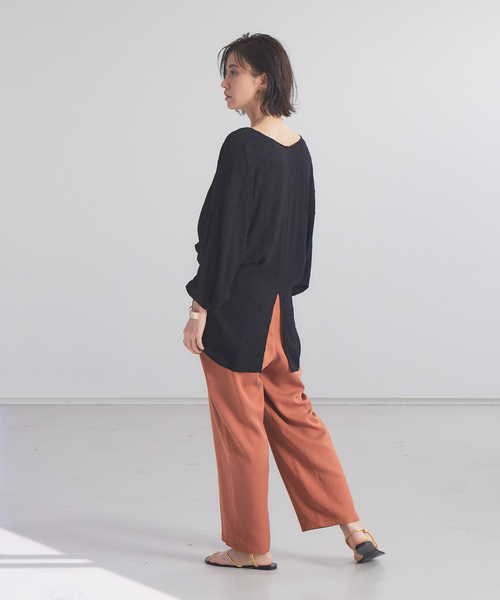 qualite（カリテ）の「【WEB限定】ドビーカシュクールブラウス（シャツ/ブラウス・レディース・ブラック/オフホワイト・フリー）」の5枚目の写真