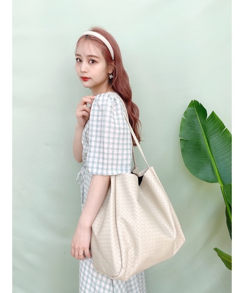 JUMELLE(ジュメロ)の「フラットトートバッグ(トートバッグ・レディース・ブラック/ベージュ/グリーン・FREE)」の4枚目の写真