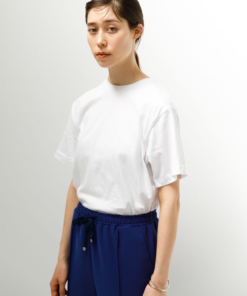 koe（コエ）の「抗菌防臭オーガニックコットンクルーネックＴシャツ*（Tシャツ/カットソー・レディース・ライトベージュ/サックスブルー/ライトグレー/ホワイト/ピンク/イエロー/ライトカーキ/ブラック・L/M/S）」の2枚目の写真