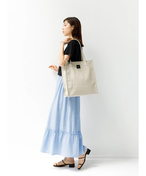 koe（コエ）の「抗菌防臭オーガニックコットンクルーネックＴシャツ*（Tシャツ/カットソー・レディース・ライトベージュ/サックスブルー/ライトグレー/ホワイト/ピンク/イエロー/ライトカーキ/ブラック・L/M/S）」の18枚目の写真