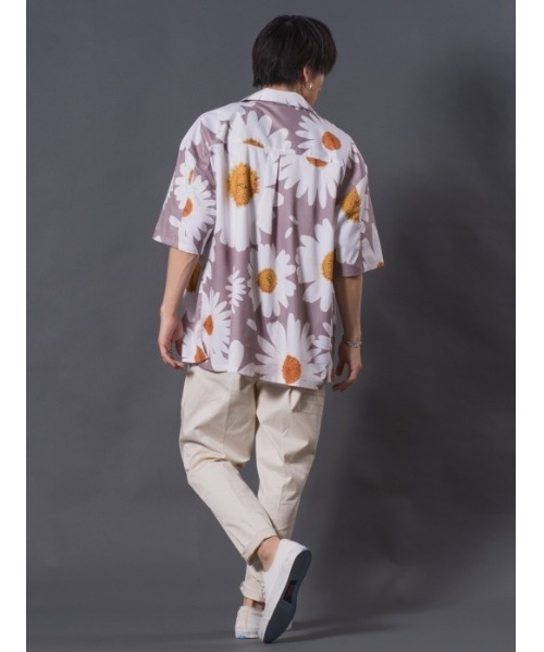 REGIEVO(レジエボ)の「REGIEVO 花柄オープンカラービッグシルエットシャツ オーバーシャツ(シャツ/ブラウス・メンズ・マルチ/グレイッシュベージュ/ブラック・M/L)」の8枚目の写真