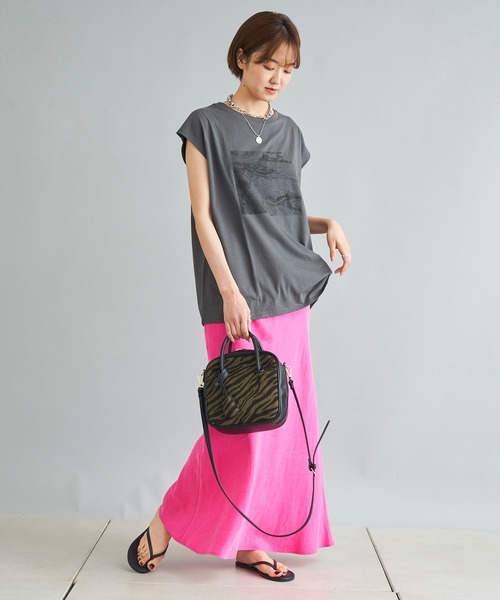 DouDou(ドゥドゥ)の「【WEB限定】フォトT(Tシャツ/カットソー・レディース・チャコールグレー/オフホワイト・FREE)」の21枚目の写真