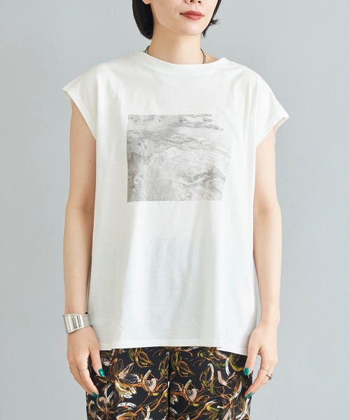 DouDou(ドゥドゥ)の「【WEB限定】フォトT(Tシャツ/カットソー・レディース・チャコールグレー/オフホワイト・FREE)」の12枚目の写真