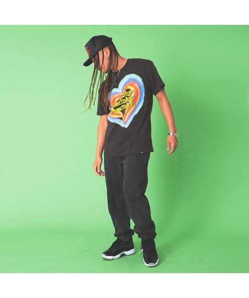 RAZZIS(ラズ)の「『RAZZIS/ラズイズ』レインボーハートプリントクルーネック半袖ビッグTシャツ (Tシャツ/カットソー・メンズ・チャコール/ホワイト・L/XL/M)」の12枚目の写真