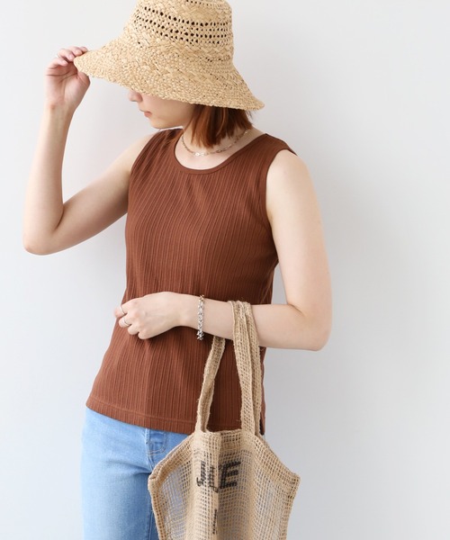 JOURNAL STANDARD relume(ジャーナルスタンダード レリューム)の「アイレットテレコノースリーブ◆(タンクトップ・レディース・ブラック/ブラウン/ナチュラル・FREE)」の2枚目の写真