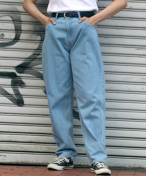 Salong hameu（サロン ハミュー）の「デニムワイドバギーパンツ/ワイドテーパードパンツ メンズ レディース（デニムパンツ・メンズ・ワンウォッシュ/ライトインディゴブルー/ダークインディゴブルー・M/L）」の2枚目の写真