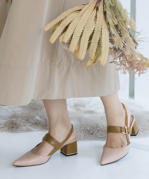 RANDA（ランダ）の「ポインテッドトゥバックストラップパンプス（パンプス・レディース・ベージュ/アイボリー/ダークブラウン・M/L/S/LL）」の3枚目の写真