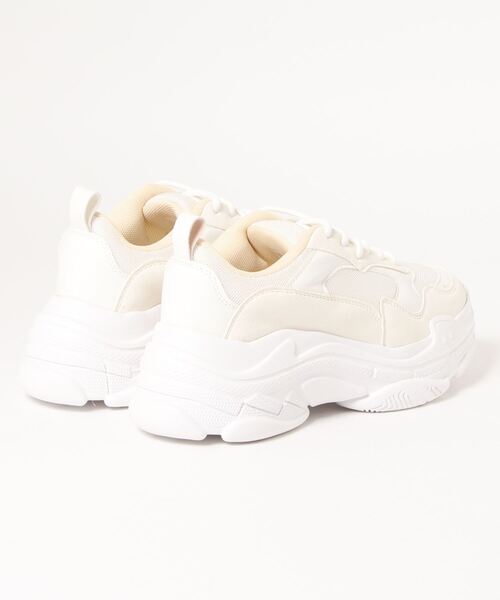 one after another NICE CLAUP（ワンアフターアナザーナイスクラップ）の「厚底スニーカー（スニーカー・レディース・ホワイト/アイボリー・LARGE/X-LARGE/MEDIUM/SMALL）」の3枚目の写真