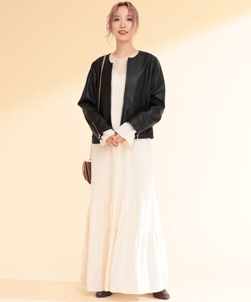 Ray BEAMS(レイビームス)の「Ray BEAMS / ラムレザー ノーカラー ブルゾン(ノーカラージャケット・レディース・ブラック/ダークブラウン・1/0)」の3枚目の写真