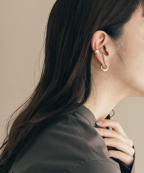 SMELLY（スメリー）の「2セットイヤカフ（イヤーカフ・レディース・ゴールド・-）」の2枚目の写真