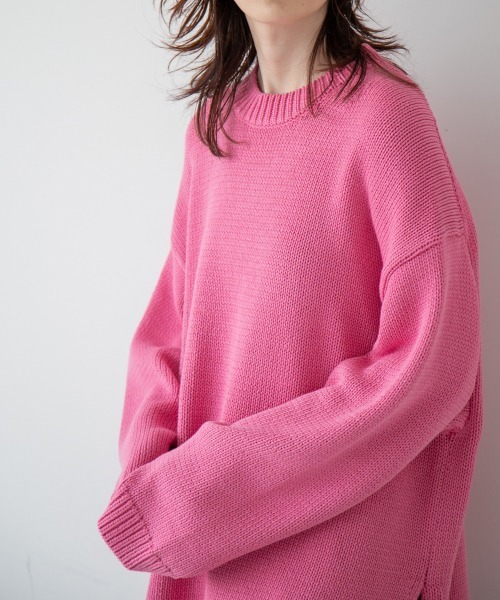 yuw（ユウ）の「UNISEX BIG PULLOVER　217885（カーディガン/ボレロ・レディース・アイボリー/ブラック/ブルー/ピンク・FREE）」の18枚目の写真