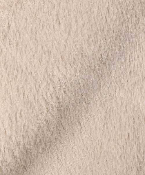 NICOLE white(ニコルホワイト)の「リバーシブル フェイクムートンコート(ムートンコート・レディース・サックスブルー/ベージュ/チャコールグレー・LARGE/MEDIUM)」の15枚目の写真