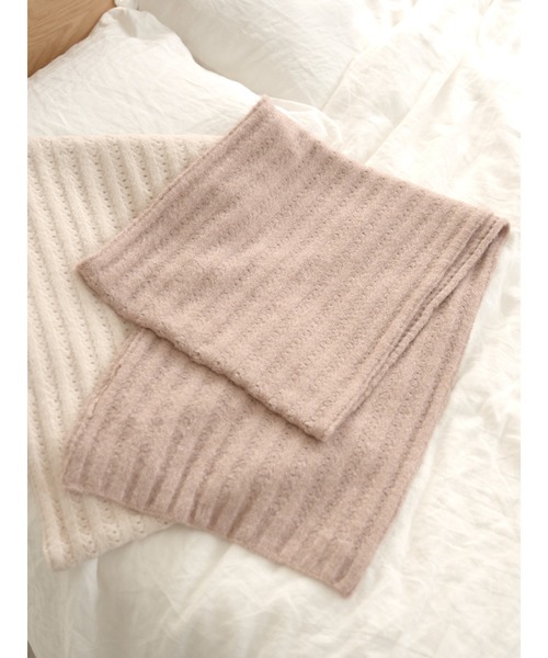 earth music&ecology（アースミュージックアンドエコロジー）の「ブラッシュヤーンマフラー＊（マフラー・レディース・アイボリー/チャコールグレー/ベージュ/ミント・FREE）」の4枚目の写真