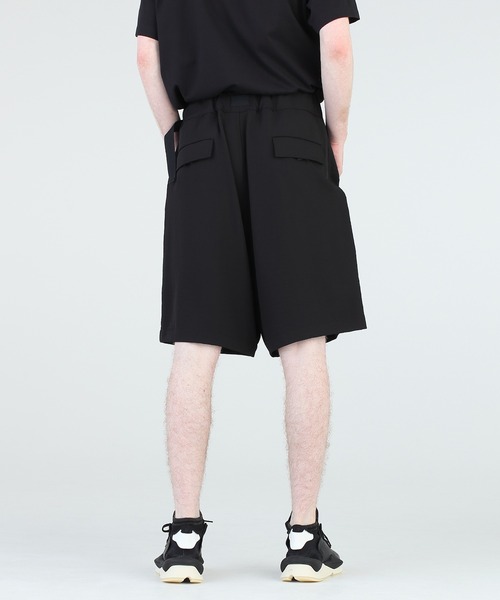 Y-3（ワイスリー）の「M CLASSIC SPORT UNIFORM TAILOREDSHORTS（その他パンツ・メンズ・ブラック・SMALL/MEDIUM/LARGE/X-LARGE/X-SMALL）」の3枚目の写真