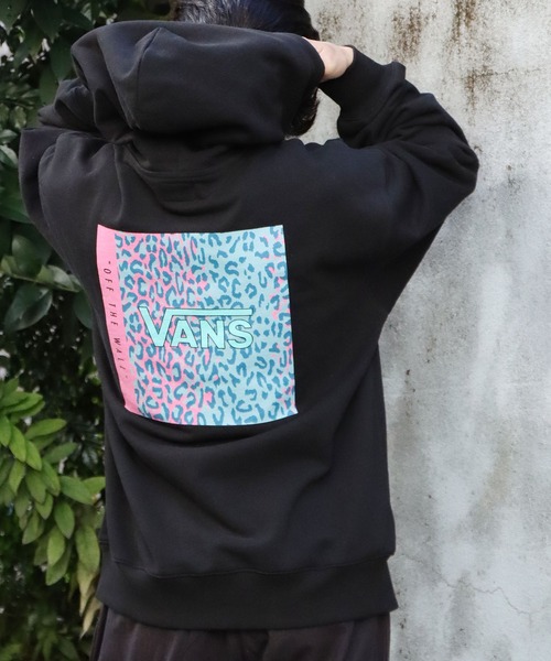 VANS（バンズ）の「VANS/バンズ  LEOPARD SQUARE HOODIE　プルオーバーパーカー（パーカー・メンズ・アイボリー/ブラック/ラベンダー・M/L/XL）」の13枚目の写真