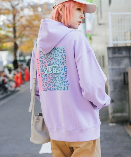 VANS（バンズ）の「VANS/バンズ  LEOPARD SQUARE HOODIE　プルオーバーパーカー（パーカー・メンズ・アイボリー/ブラック/ラベンダー・M/L/XL）」の20枚目の写真