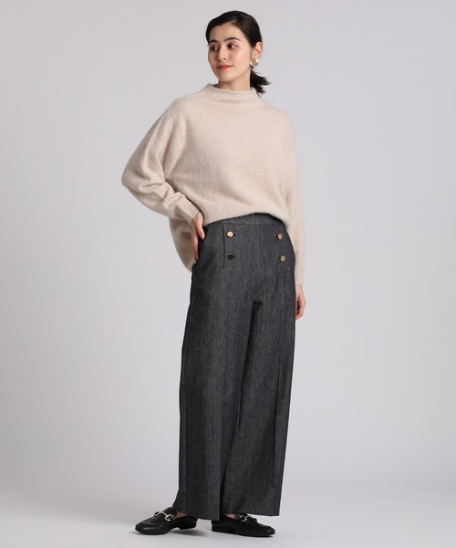 INED(イネド)の「モックネックラクーンニット(ニット/セーター・レディース・ベージュ/グレー/グリーン/キャメル・9号)」の14枚目の写真