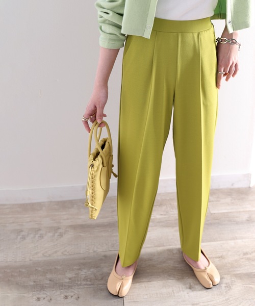 classicalelf（クラシカルエルフ）の「美脚魅せ。吸水速乾&UVカット付のカットジョーゼットテーパードパンツ（スラックス・レディース・オレンジ/グリーン系その他/グレイッシュベージュ/ブラック・SMALL/MEDIUM/LARGE/X-LARGE）」の7枚目の写真