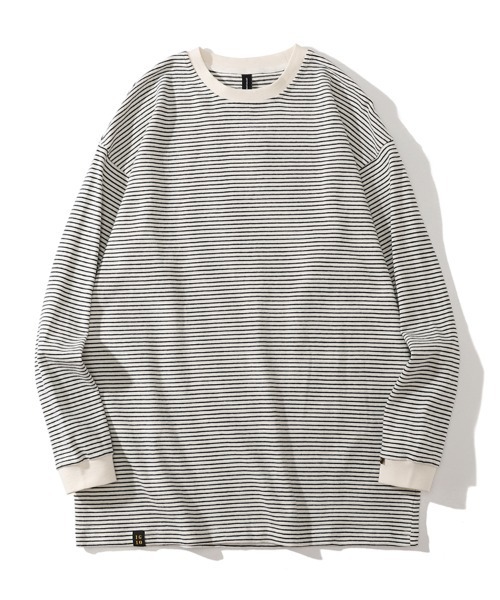 Ressaca(レサーカ)の「オーバーサイズ マルチボーダー リンガー 長袖T(Tシャツ/カットソー・メンズ・ベージュ系/レッド系その他2/ピンク系/ブルー系/グリーン系その他/ブラック系その他3/ホワイト系その他2/ホワイト系その他/レッド系その他/ネイビー系/グリーン系/イエロー系その他/ホワイト系その他3/ブラック系その他2/グリーン系その他2・M/L/XL)」の3枚目の写真