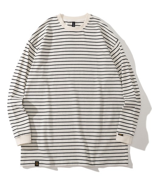 Ressaca(レサーカ)の「オーバーサイズ マルチボーダー リンガー 長袖T(Tシャツ/カットソー・メンズ・ベージュ系/レッド系その他2/ピンク系/ブルー系/グリーン系その他/ブラック系その他3/ホワイト系その他2/ホワイト系その他/レッド系その他/ネイビー系/グリーン系/イエロー系その他/ホワイト系その他3/ブラック系その他2/グリーン系その他2・M/L/XL)」の4枚目の写真