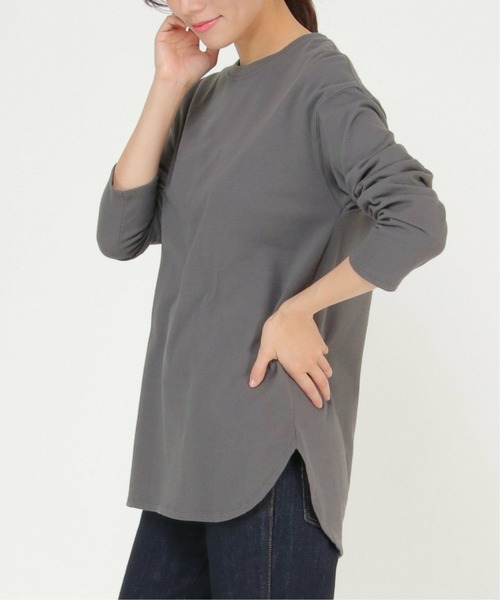 ikka（イッカ）の「コットンUSA裾ラウンドT（Tシャツ/カットソー・レディース・チャコールグレー/ベージュ/オフホワイト・L/M）」の2枚目の写真