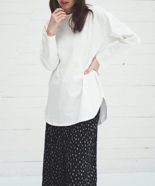 ikka（イッカ）の「コットンUSA裾ラウンドT（Tシャツ/カットソー・レディース・チャコールグレー/ベージュ/オフホワイト・L/M）」の15枚目の写真