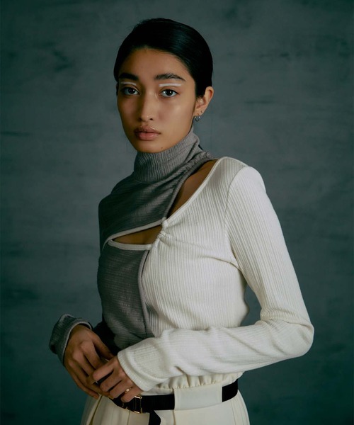 THINGS THAT MATTER（シングス ザット マター）の「THINGS THAT MATTER CONTRAST HIGH NECK RIB TOPS(ARCHIVE COLLECTION)（その他トップス・レディース・ブラック/ベージュ・FREE）」の13枚目の写真