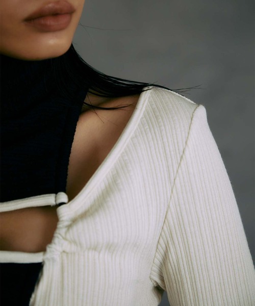 THINGS THAT MATTER（シングス ザット マター）の「THINGS THAT MATTER CONTRAST HIGH NECK RIB TOPS(ARCHIVE COLLECTION)（その他トップス・レディース・ブラック/ベージュ・FREE）」の8枚目の写真