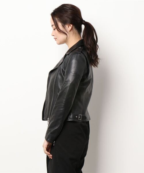 allureville（アルアバイル）の「レザーライダース（ライダースジャケット・レディース・ブラック・1/2）」の4枚目の写真