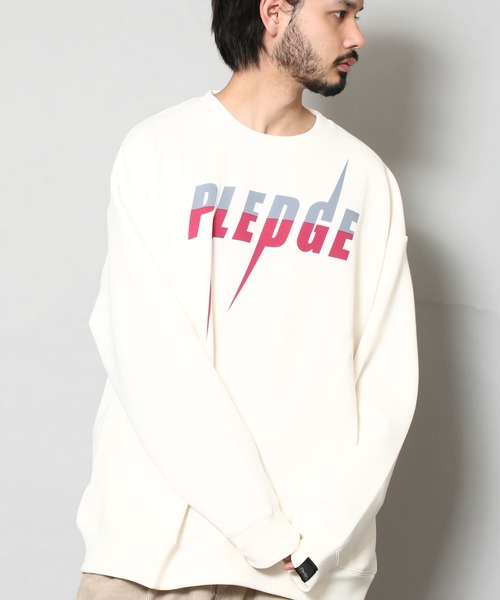 Pledge（プレッジ）の「pledge/ダンボールポンチPT入りクルーネックトレーナー（スウェット・メンズ・ホワイト系その他2/ブラウン系その他/ブラック系その他2/ブラウン系その他2/ホワイト系その他/ブルー系その他/ブラック系その他3/ブラック系その他/パープル系その他2/ブルー系その他2/パープル系その他/ホワイト系その他3・LARGE/MEDIUM）」の2枚目の写真