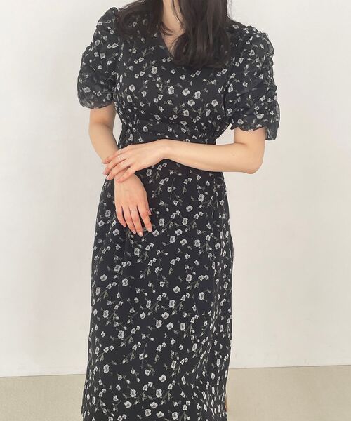 MAJESTIC LEGON（マジェスティックレゴン）の「エアリーフラワーワンピース（ワンピース・レディース・ブラック系その他/グリーン系その他/ホワイト系その他2・SMALL/MEDIUM）」の15枚目の写真
