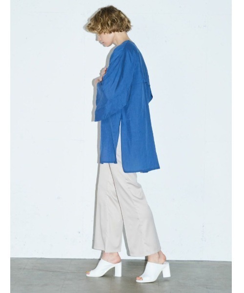 MIDIUMISOLID(ミディウミソリッド)の「MIDIUMISOLID サイドスリットコート(その他アウター・レディース・オフホワイト・FREE)」の10枚目の写真