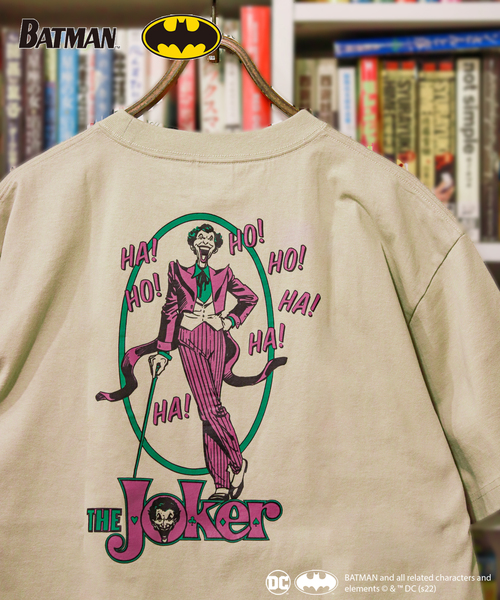JOURNAL STANDARD relume（ジャーナルスタンダード　レリューム）の「【BATMAN by CHAMPION/バットマン】別注 アメコミTシャツ（Tシャツ/カットソー・メンズ・ホワイト/ブラック/ベージュ/ブラック系その他・SMALL/MEDIUM/LARGE/X-LARGE）」の4枚目の写真