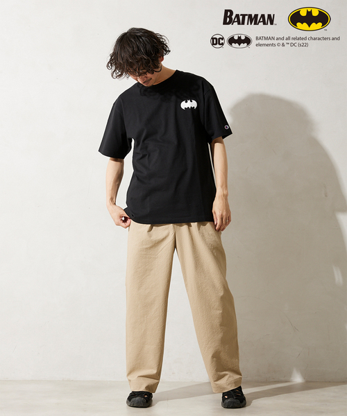 JOURNAL STANDARD relume（ジャーナルスタンダード　レリューム）の「【BATMAN by CHAMPION/バットマン】別注 アメコミTシャツ（Tシャツ/カットソー・メンズ・ホワイト/ブラック/ベージュ/ブラック系その他・SMALL/MEDIUM/LARGE/X-LARGE）」の5枚目の写真