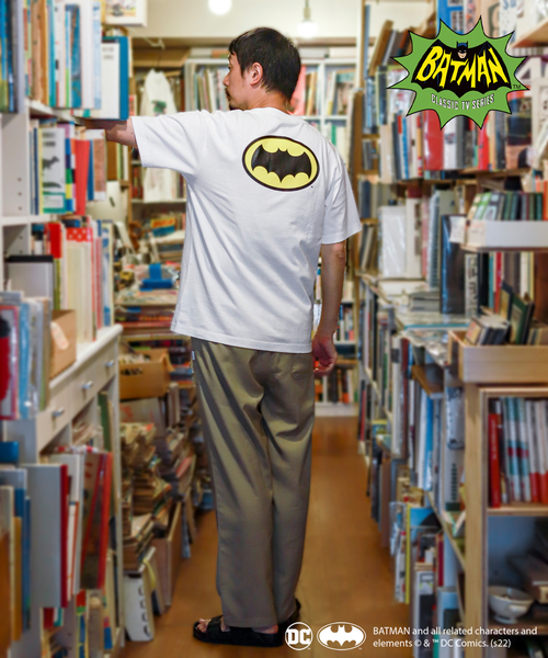 JOURNAL STANDARD relume（ジャーナルスタンダード　レリューム）の「【BATMAN by CHAMPION/バットマン】別注 アメコミTシャツ（Tシャツ/カットソー・メンズ・ホワイト/ブラック/ベージュ/ブラック系その他・SMALL/MEDIUM/LARGE/X-LARGE）」の17枚目の写真