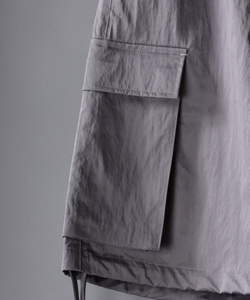 SITRY（シトリー）の「T/C satin wide cargo Shorts/T/Cサテン ワイド カーゴ ショーツ/カラーパンツ（カーゴパンツ・メンズ・ブラック/グレー/オリーブ・M/L）」の5枚目の写真