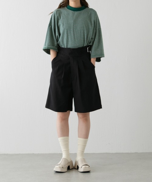 WHIMSIC(ウィムジック)の「【WHIMSIC】モックネックTシャツ(Tシャツ/カットソー・レディース・グリーン/ベージュ/チャコールグレー/ブラック・FREE)」の6枚目の写真