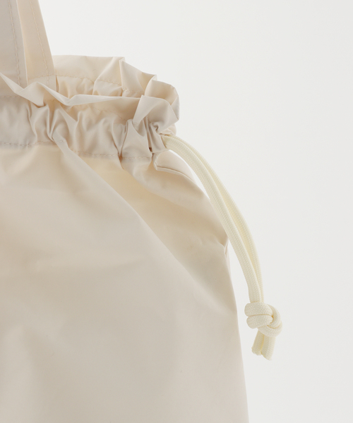 OOF WEAR（オーフウエア）の「OOF WEAR WATER PROOF ドロストバッグ（ショルダーバッグ・レディース・アイボリー/ブラック×ブラック・FREE）」の17枚目の写真