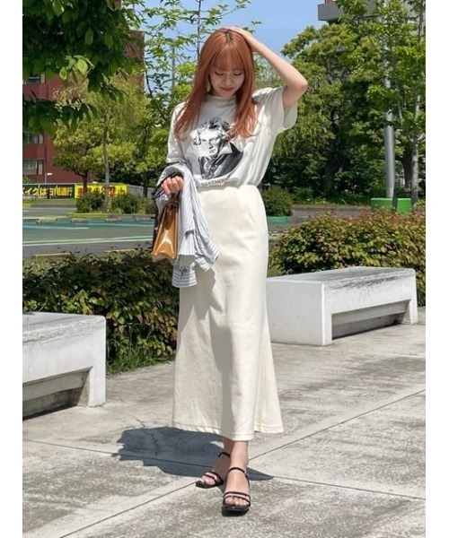 MOUSSY（マウジー）の「CUT MAXI MERMAID スカート（スカート・レディース・キナリ/ブラック/ネイビー・1/2）」の16枚目の写真