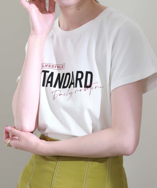archives(アルシーヴ)の「プリントTee(Tシャツ/カットソー・レディース・ホワイト/ブラック/オフホワイト/モカ・MEDIUM)」の3枚目の写真