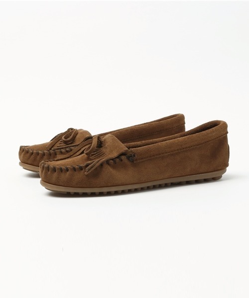 Minnetonka(ミネトンカ)の「MINNETONKA(ミネトンカ) / スエードモカシンシューズ KILTY MOC(モカシン/デッキシューズ・レディース・ピンク/チャコールグレー/ブラウン系その他/レッド/ターコイズブルー/ブラウン/ブラック/シルバー/グレイッシュベージュ/ブルー系その他/ネイビー/ダークブラウン・6/8/6.5/5/7/7.5/5.5/8.5/10/4/9)」の4枚目の写真