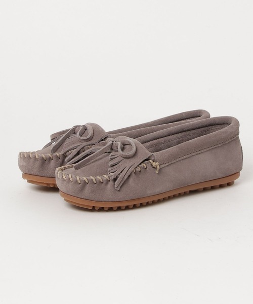 Minnetonka（ミネトンカ）の「MINNETONKA（ミネトンカ） / スエードモカシンシューズ KILTY MOC（モカシン/デッキシューズ・レディース・ピンク/チャコールグレー/ブラウン系その他/レッド/ターコイズブルー/ブラウン/ブラック/シルバー/グレイッシュベージュ/ブルー系その他/ネイビー・6/8/6.5/5/7/7.5/5.5/8.5/10/4/9）」の7枚目の写真