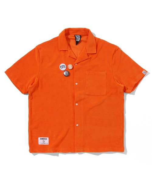 BILLIONAIRE BOYS CLUB(ビリオネア・ボーイズ・クラブ)の「PILE OPEN COLLAR SHIRT S/S WITH BADGE(シャツ/ブラウス・メンズ・ホワイト/ブラック/オレンジ・LARGE/X-LARGE/MEDIUM)」の1枚目の写真