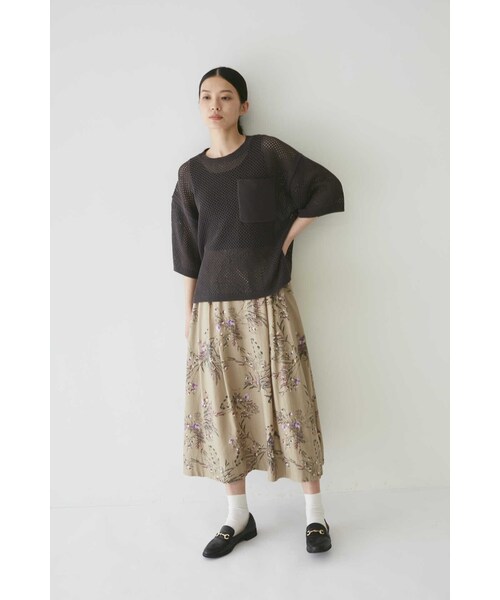 human woman(ヒューマンウーマン)の「◆ボタニカル柄スカート(スカート・レディース・ベージュ系その他3/グリーン系その他4・MEDIUM)」の4枚目の写真