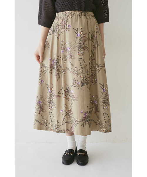 human woman(ヒューマンウーマン)の「◆ボタニカル柄スカート(スカート・レディース・ベージュ系その他3/グリーン系その他4・MEDIUM)」の6枚目の写真