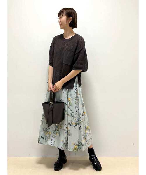 human woman(ヒューマンウーマン)の「◆ボタニカル柄スカート(スカート・レディース・ベージュ系その他3/グリーン系その他4・MEDIUM)」の16枚目の写真